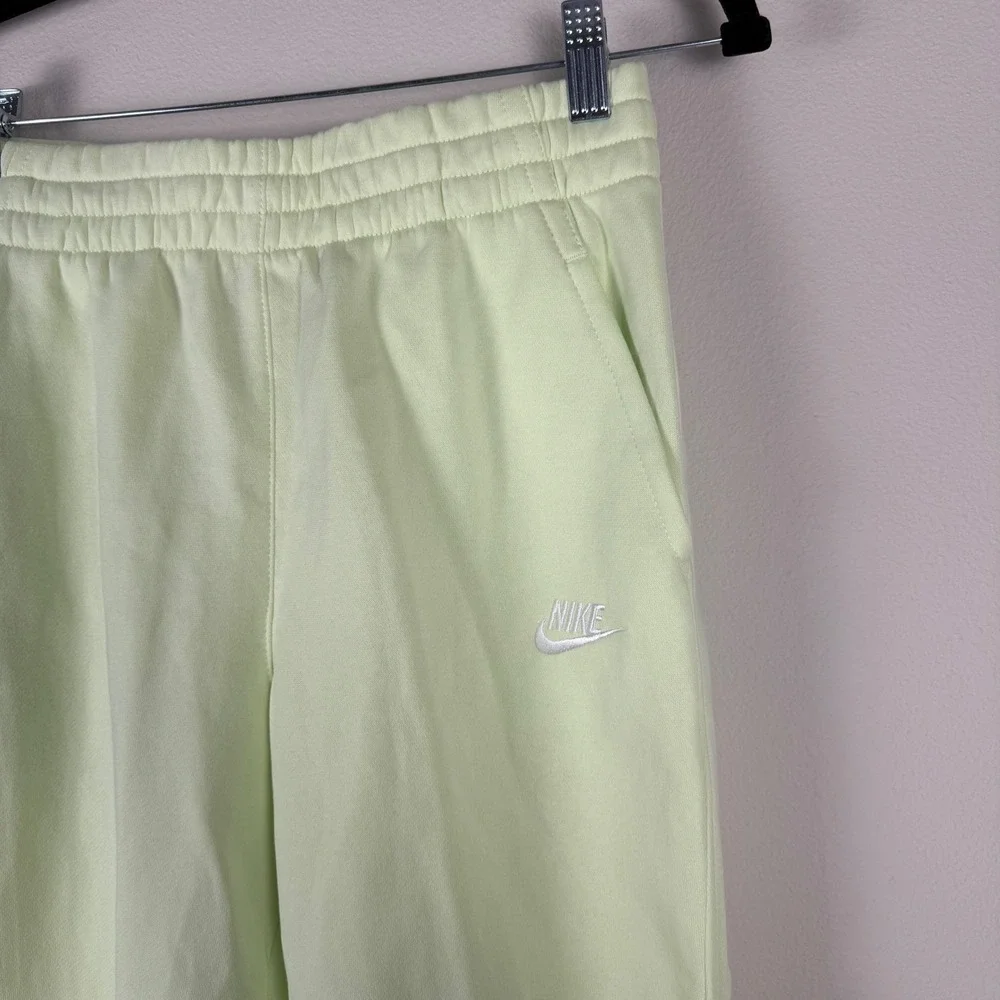 Nike Kids Standard Fit Jogger‎ Sweatpants Lime Green Casual Sportswear Size L